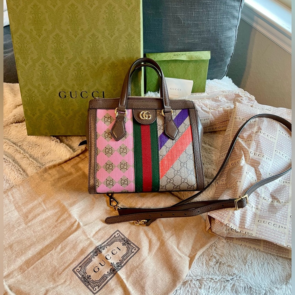 BRAND NEW GUCCI BAG!